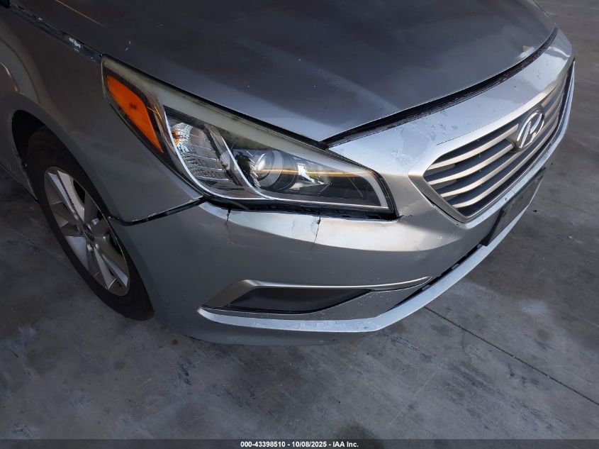 2017 Hyundai Sonata Se VIN: 5NPE24AF2HH562927 Lot: 43398510
