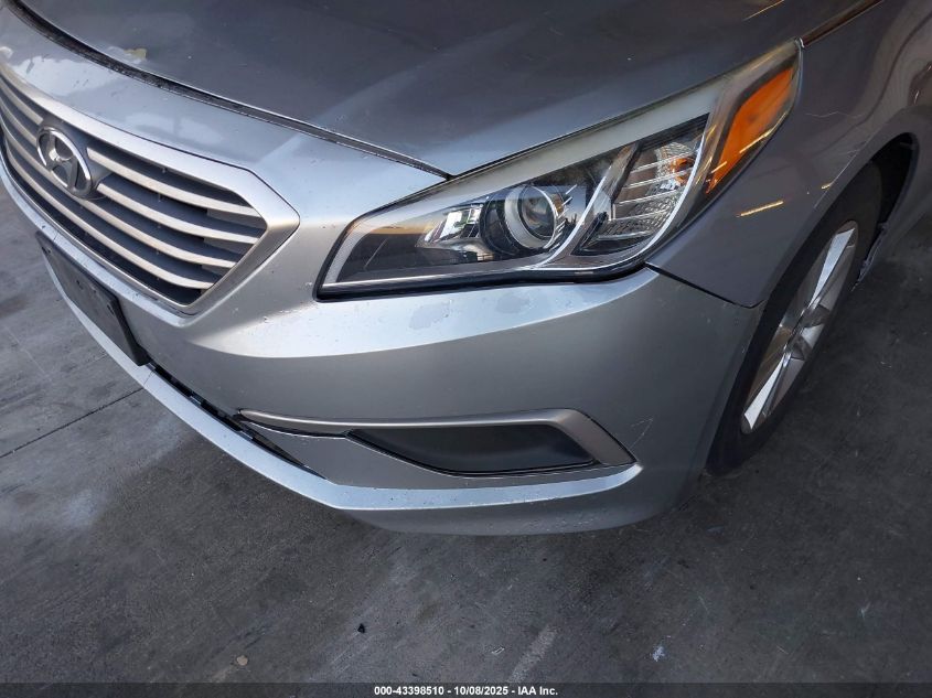 2017 Hyundai Sonata Se VIN: 5NPE24AF2HH562927 Lot: 43398510