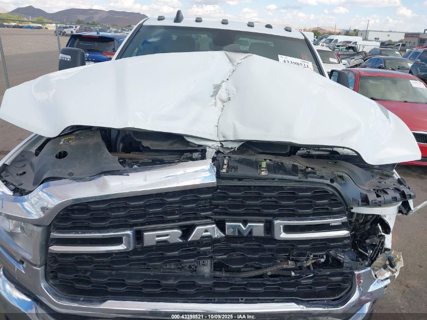 2024 Ram 3500 Big Horn 4X4 8' Box VIN: 3C63RRHLXRG289426 Lot: 43398521