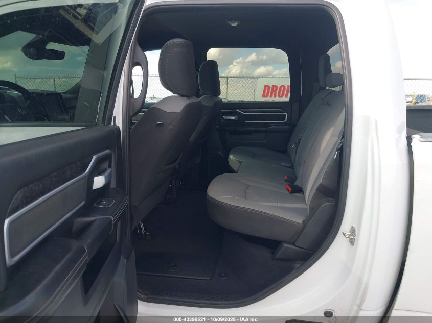 2024 Ram 3500 Big Horn 4X4 8' Box VIN: 3C63RRHLXRG289426 Lot: 43398521