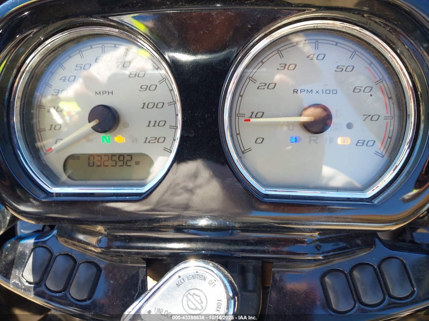 2017 HARLEY-DAVIDSON FLTRXS ROAD GLIDE SPECIAL - 1HD1KTC14HB609191