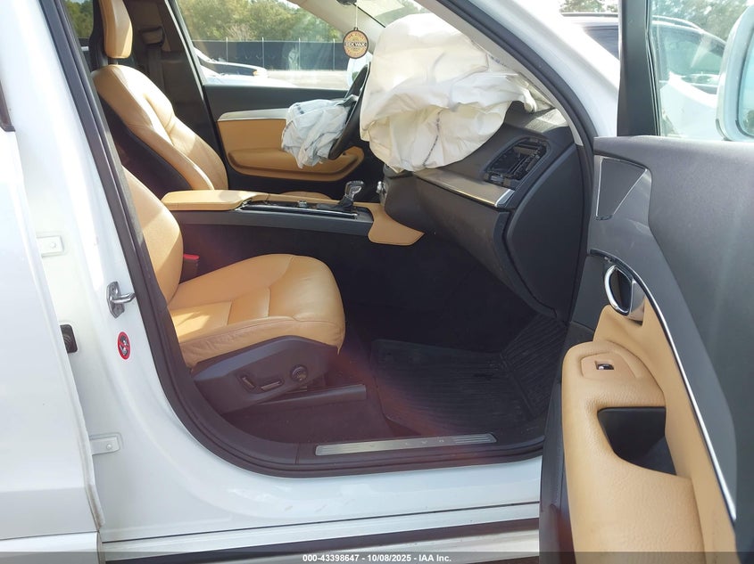 YV4A22PK5G1037452 2016 VOLVO XC90 photo no. 5