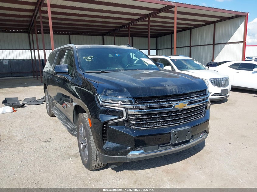 CHEVROLET SUBURBAN 2WD LT