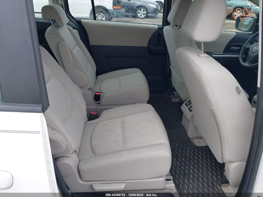 2010 Mazda Mazda5 Touring VIN: JM1CR2W37A0360626 Lot: 43398752