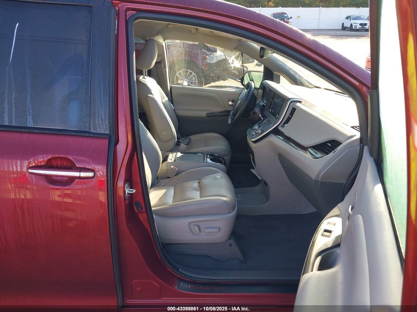 5TDYZ3DC8LS046997 2020 TOYOTA SIENNA photo no. 5