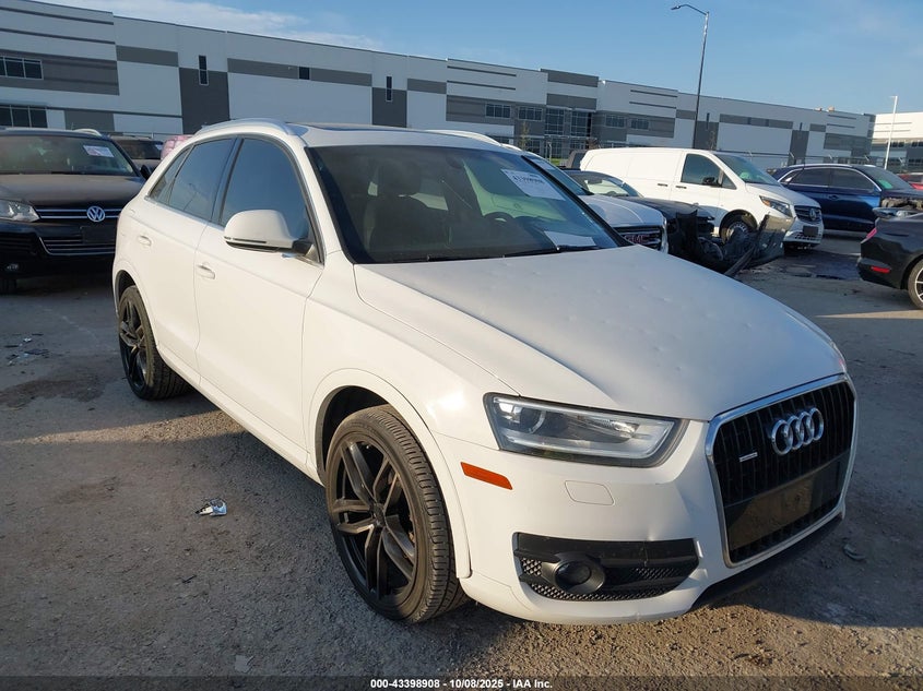AUDI Q3 2.0T PREMIUM PLUS