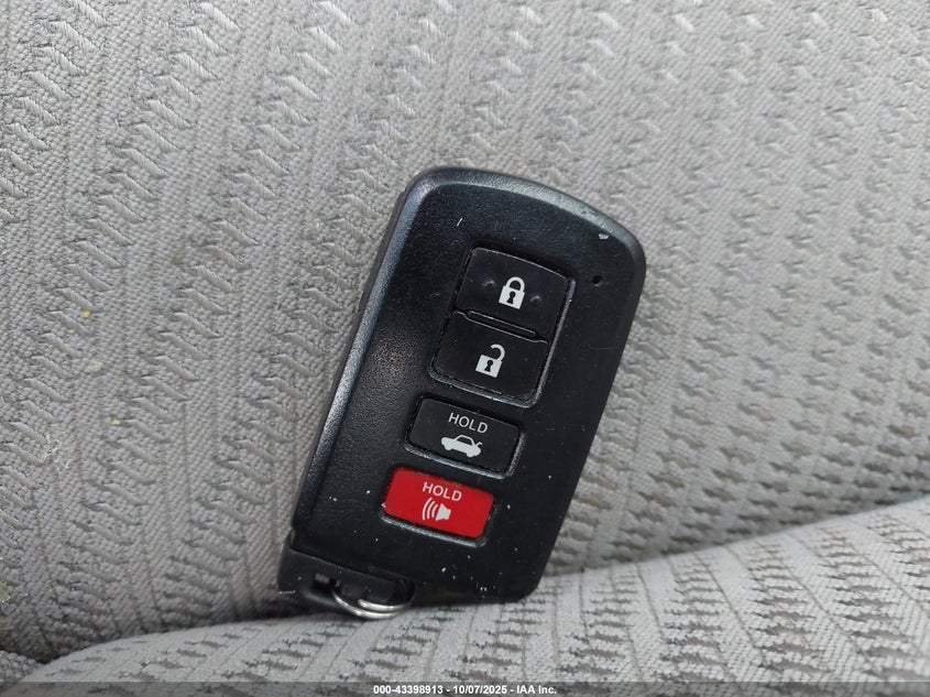 2017 Toyota Camry Hybrid Le VIN: 4T1BD1FK8HU211328 Lot: 43398913