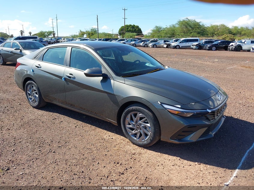HYUNDAI ELANTRA BLUE