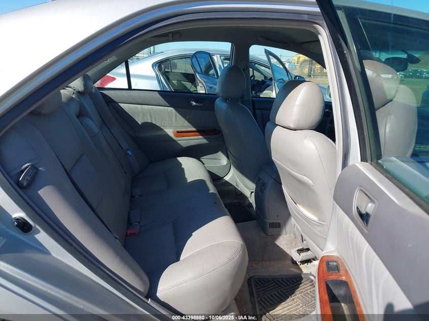 2002 Toyota Camry Xle VIN: 4T1BE30K42U063056 Lot: 43398980