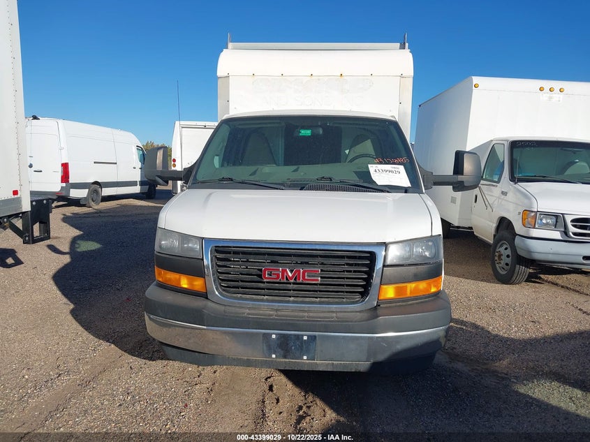 2018 GMC Savana Cutaway Work Van VIN: 1GD07RFG9J1235170 Lot: 43399029