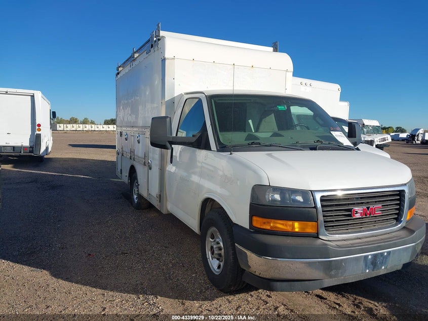 2018 GMC Savana Cutaway Work Van VIN: 1GD07RFG9J1235170 Lot: 43399029
