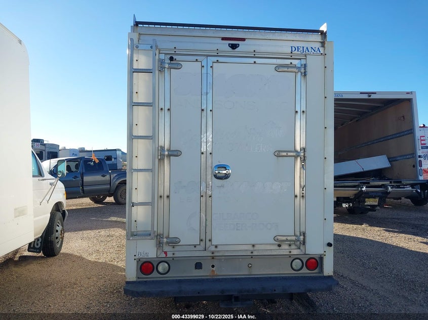 2018 GMC Savana Cutaway Work Van VIN: 1GD07RFG9J1235170 Lot: 43399029