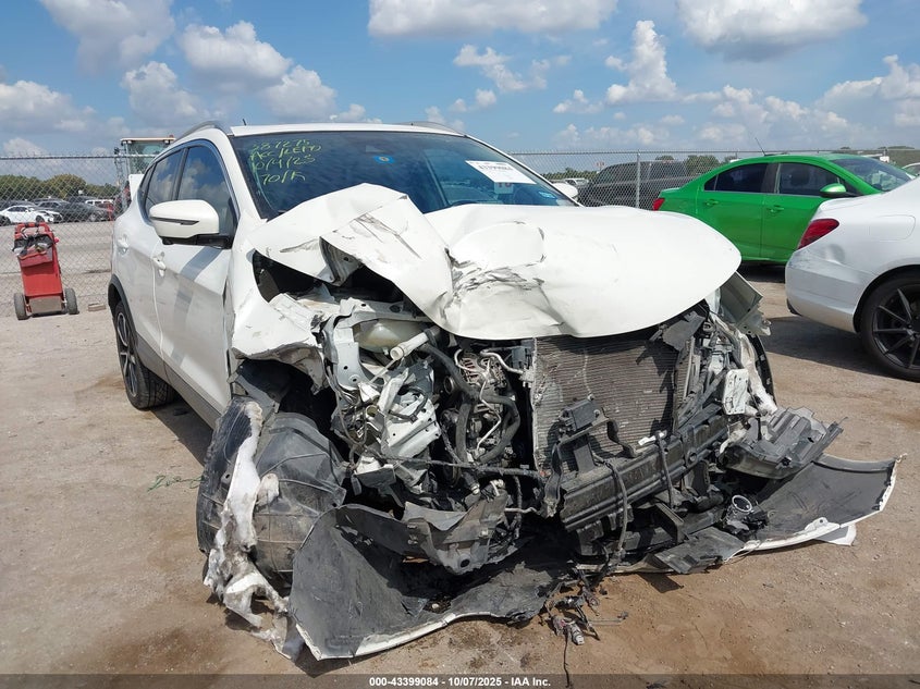 NISSAN ROGUE SPORT SL