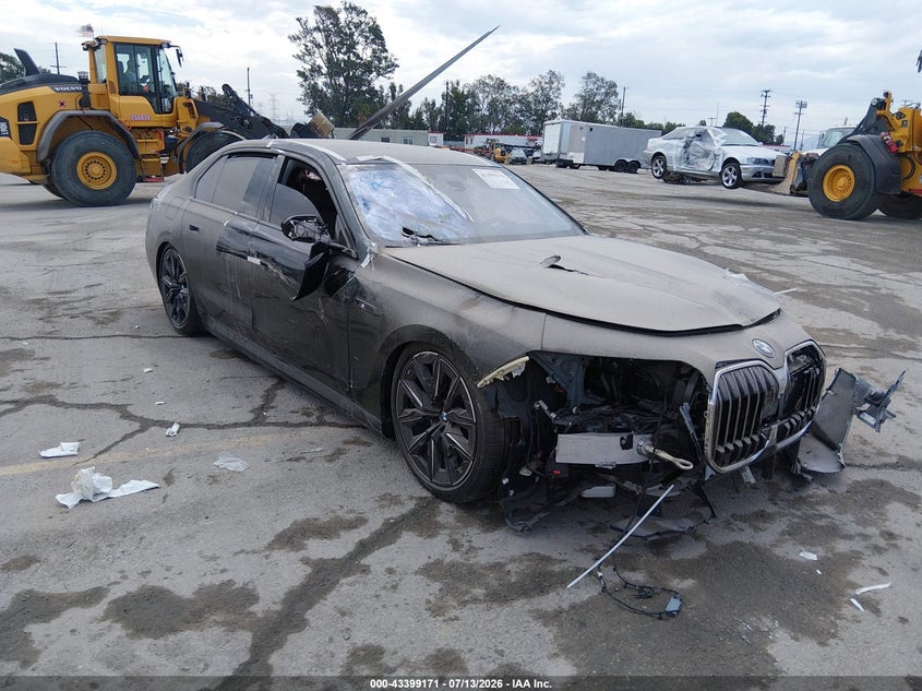 Vin: wby83eh06rcp72413, lot: 43893936, bmw i7 m70 2024 img_1