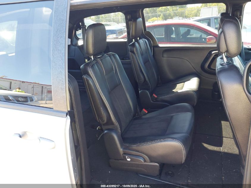 2019 Dodge Grand Caravan Sxt VIN: 2C4RDGCG8KR723195 Lot: 43399217