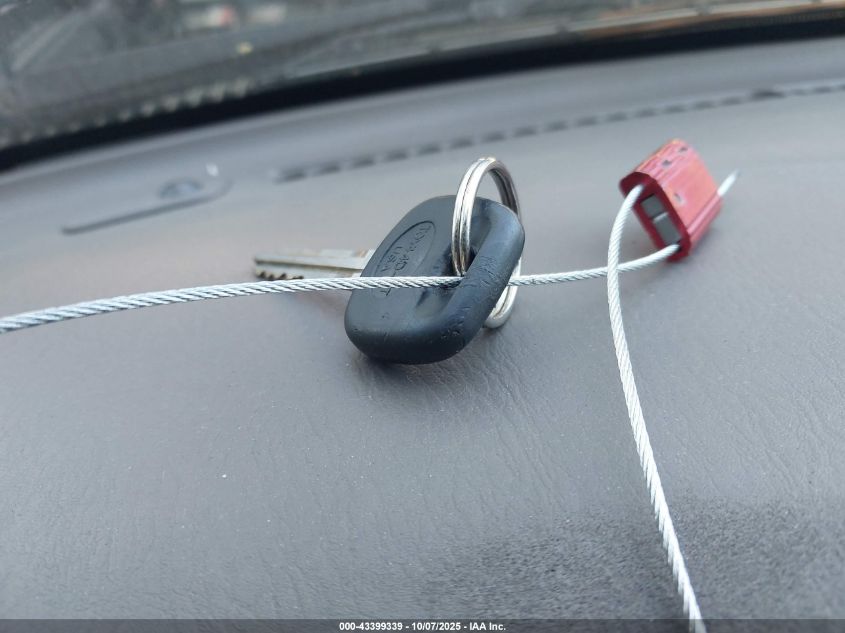 2005 Toyota Sequoia Sr5 V8 VIN: 5TDBT44A05S239823 Lot: 43399339