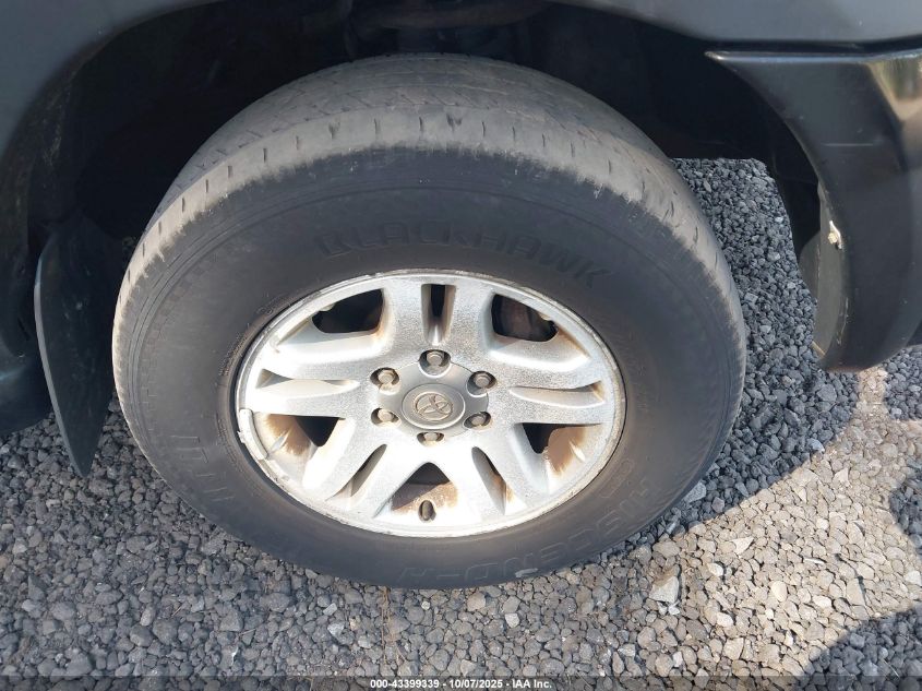 2005 Toyota Sequoia Sr5 V8 VIN: 5TDBT44A05S239823 Lot: 43399339