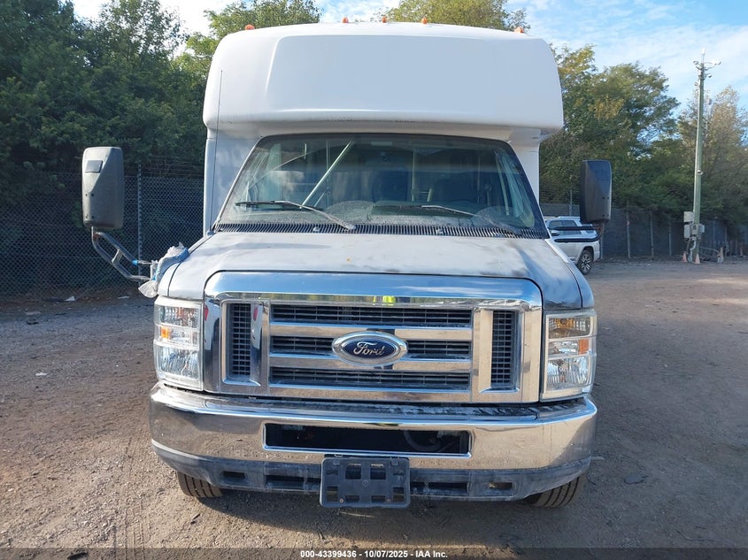 2011 Ford E-450 Cutaway VIN: 1FDFE4FS3BDB10110 Lot: 43399436