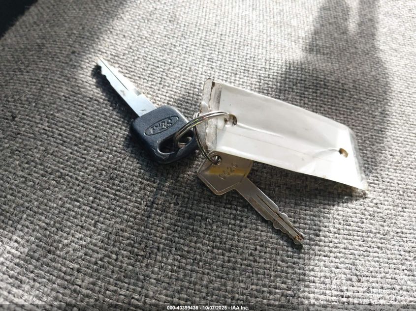 2011 Ford E-450 Cutaway VIN: 1FDFE4FS3BDB10110 Lot: 43399436