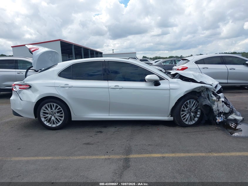 2018 Toyota Camry Xle VIN: 4T1B11HK5JU110338 Lot: 43399557