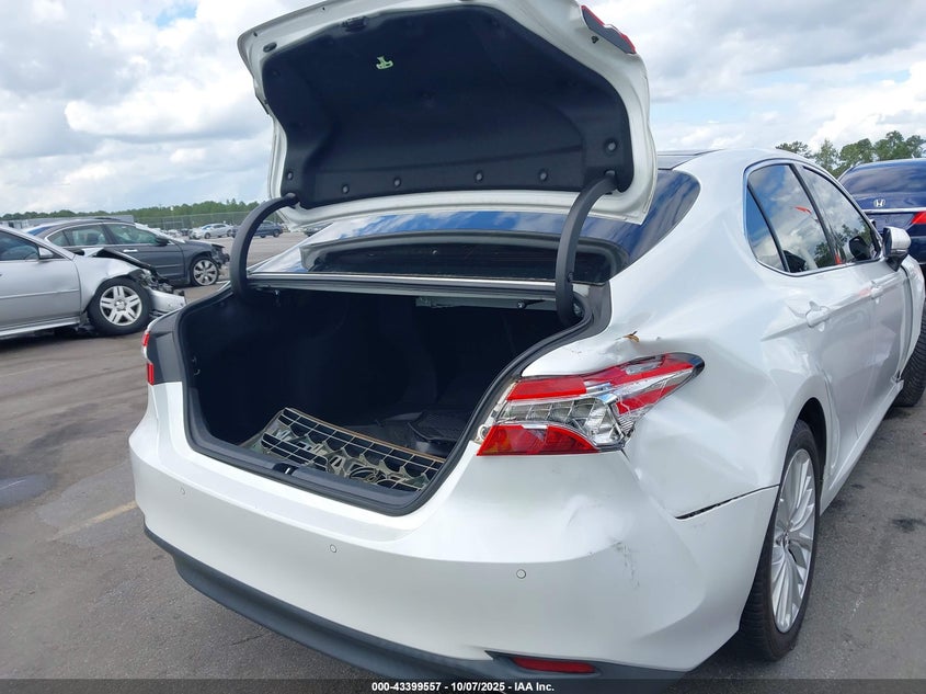 2018 Toyota Camry Xle VIN: 4T1B11HK5JU110338 Lot: 43399557