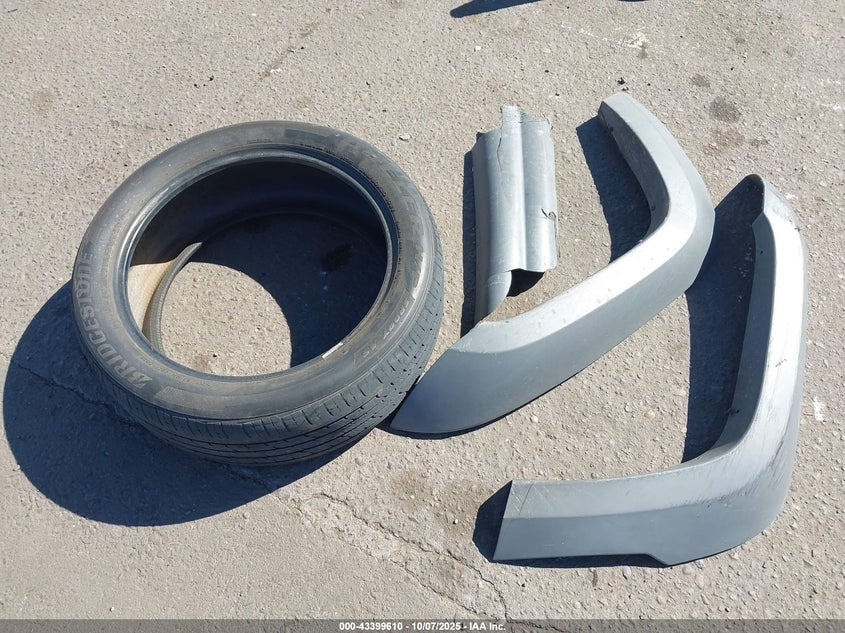 2005 Jeep Liberty Sport VIN: 1J4GL48K15W629882 Lot: 43399610