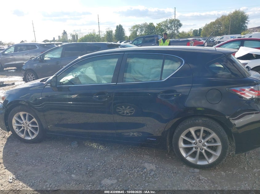 2013 LEXUS CT 200H JTHKD5BH9D2170573