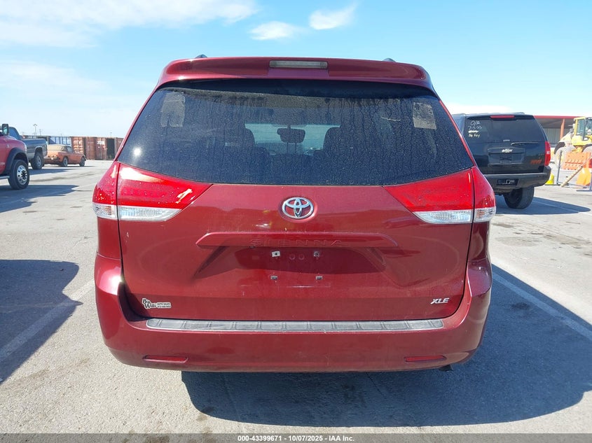2011 Toyota Sienna Xle V6 VIN: 5TDYK3DC1BS112132 Lot: 41376800