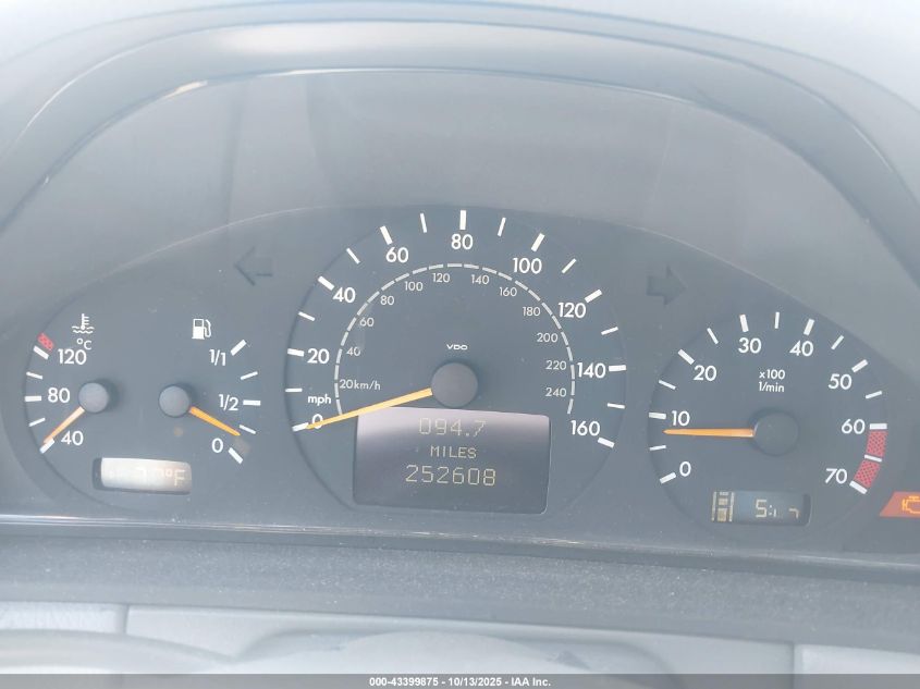 2002 Mercedes-Benz E 320 Special Edition VIN: WDBJF65J82B406623 Lot: 43399875