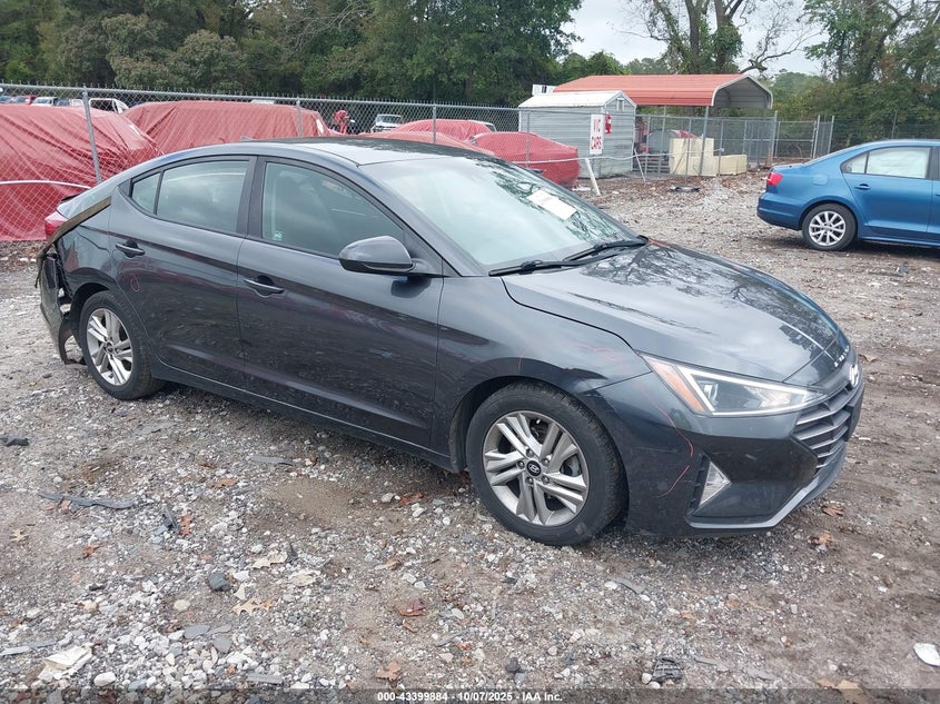 HYUNDAI ELANTRA SEL