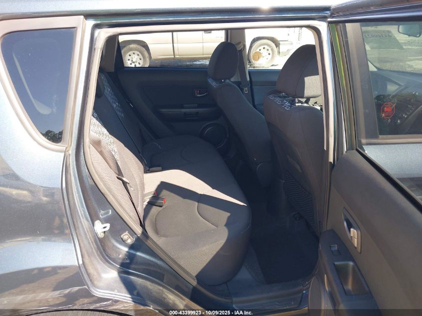 2011 Kia Soul + VIN: KNDJT2A21B7216800 Lot: 43399923