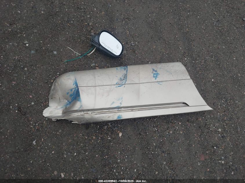 2000 Mercury Grand Marquis Gs VIN: 2MEFM74W5YX717222 Lot: 43399943