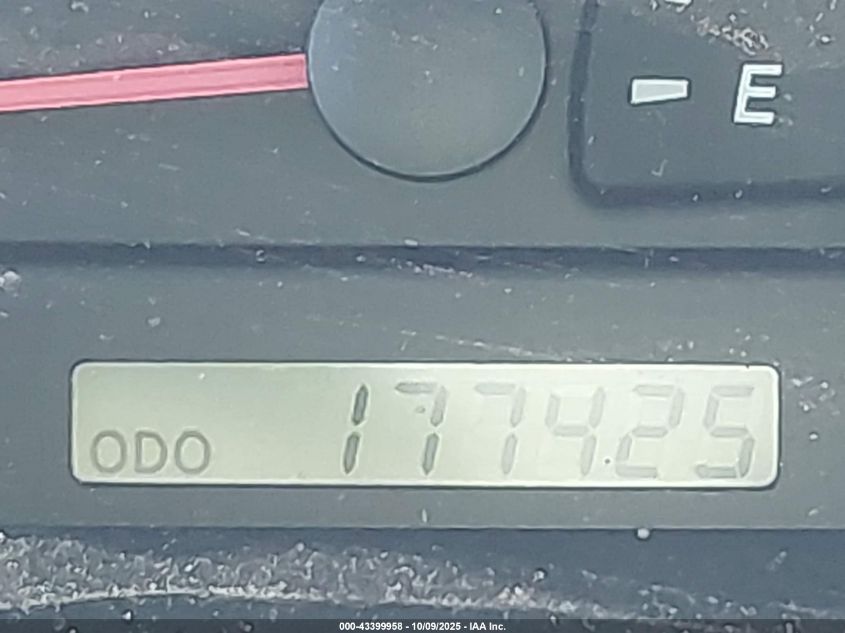 2002 Toyota Camry Le VIN: JTDBE32KX20119378 Lot: 43399958