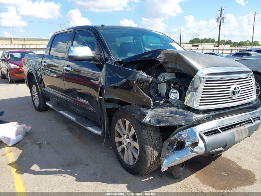 TOYOTA TUNDRA PLATINUM 5.7L V8