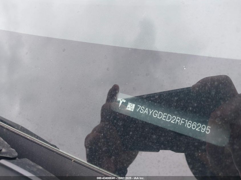 2024 Tesla Model Y VIN: 7SAYGDED2RF166295 Lot: 43400040