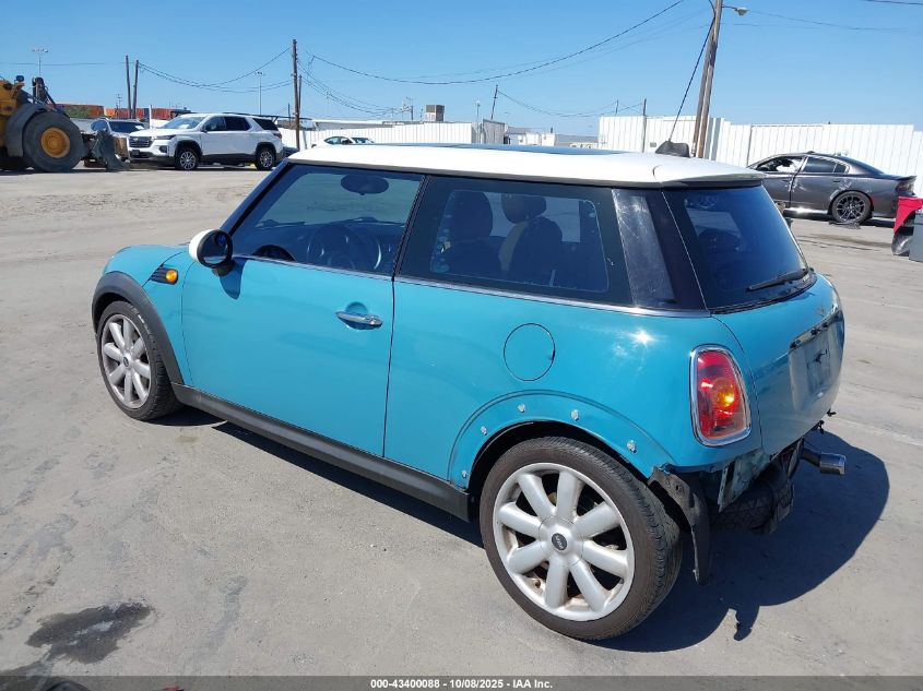 2010 Mini Cooper VIN: WMWMF3C53ATZ24647 Lot: 43400088