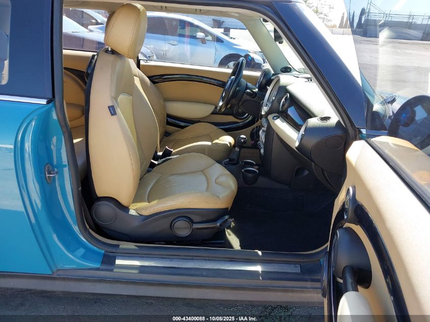 2010 Mini Cooper VIN: WMWMF3C53ATZ24647 Lot: 43400088