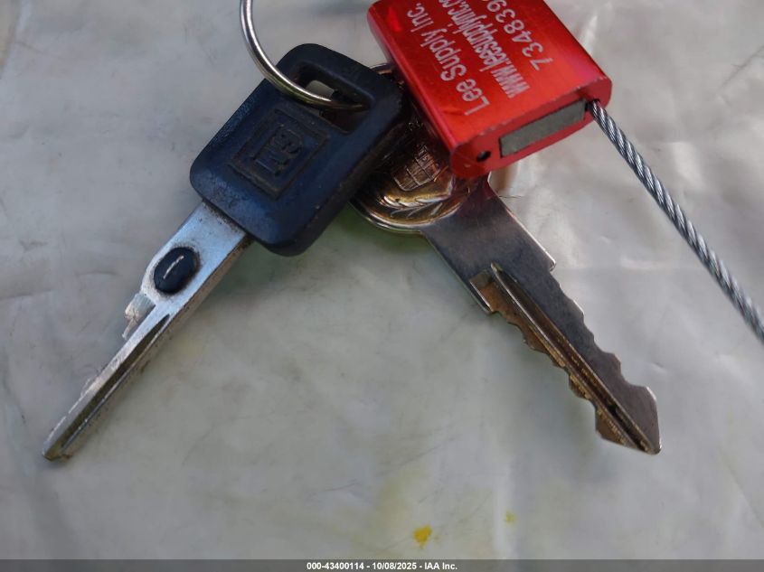 1989 Cadillac Allante VIN: 1G6VR3181KU102410 Lot: 43400114