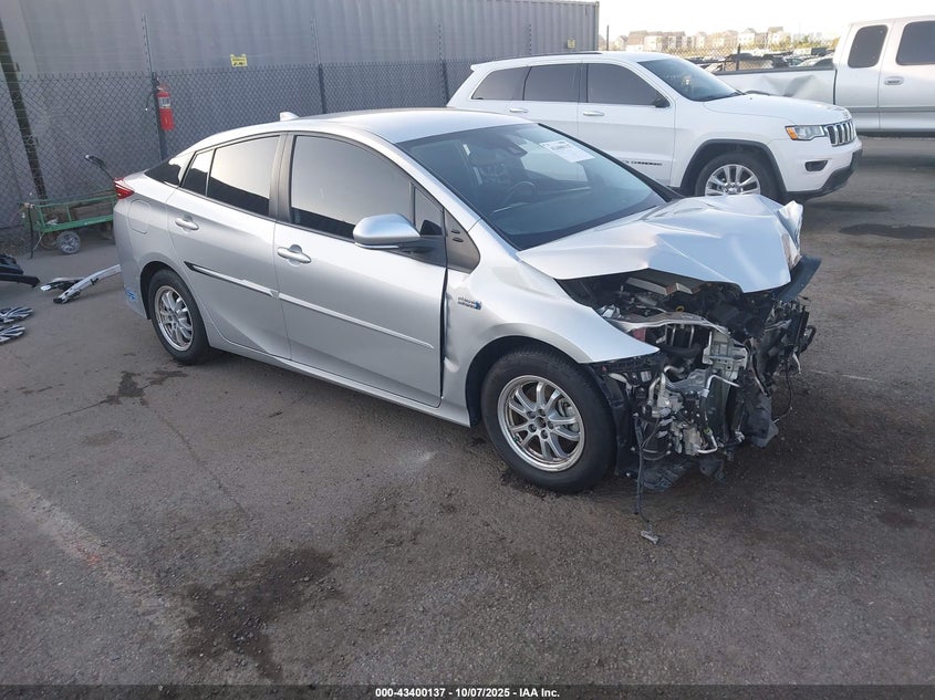 2021 TOYOTA PRIUS PRIME LIMITED - JTDKAMFP9M3166300