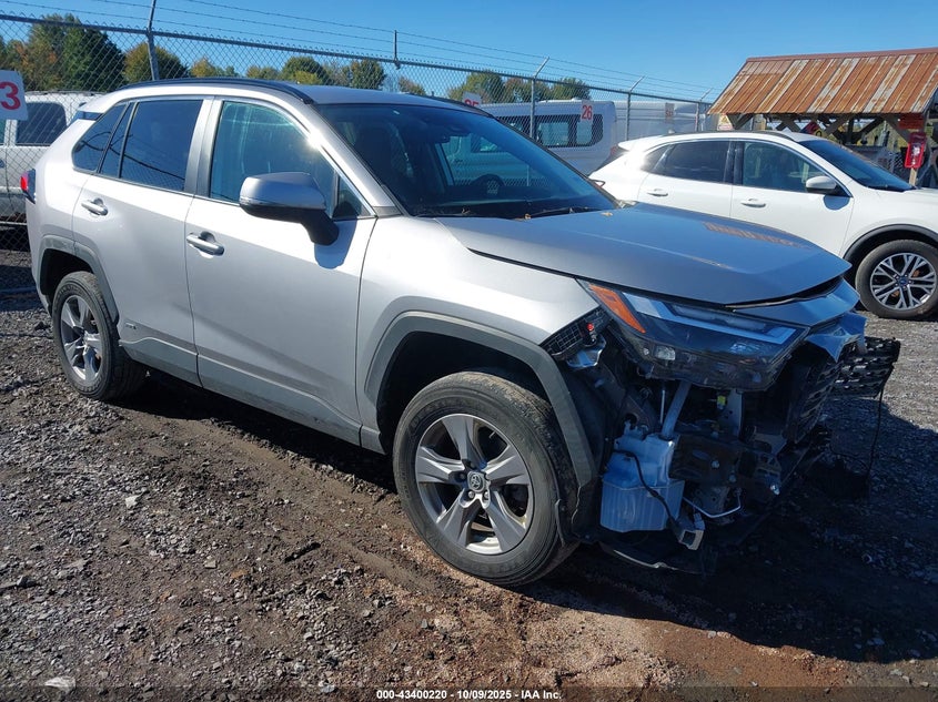 TOYOTA RAV4 HYBRID XLE