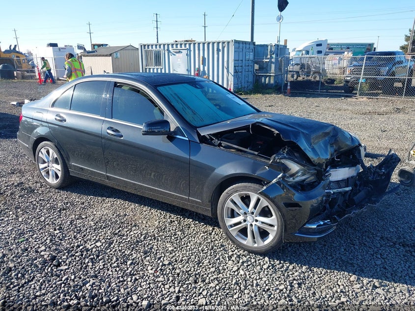 MERCEDES-BENZ C-CLASS LUXURY