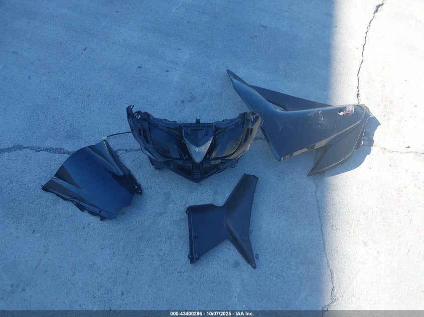 2018 Yamaha Yzfr3 A VIN: MH3RH15Y6JK004131 Lot: 43400286