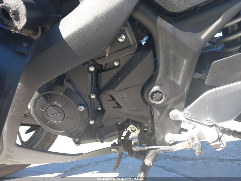 2018 Yamaha Yzfr3 A VIN: MH3RH15Y6JK004131 Lot: 43400286