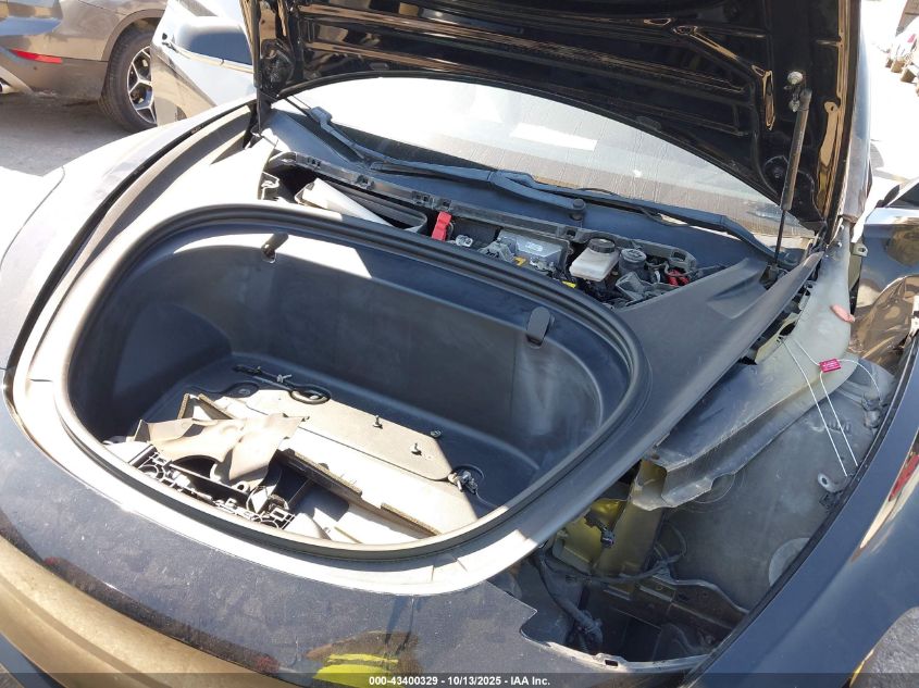 2019 Tesla Model 3 Long Range/Mid Range/Standard Range/Standard Range Plus VIN: 5YJ3E1EA2KF395261 Lot: 43400329