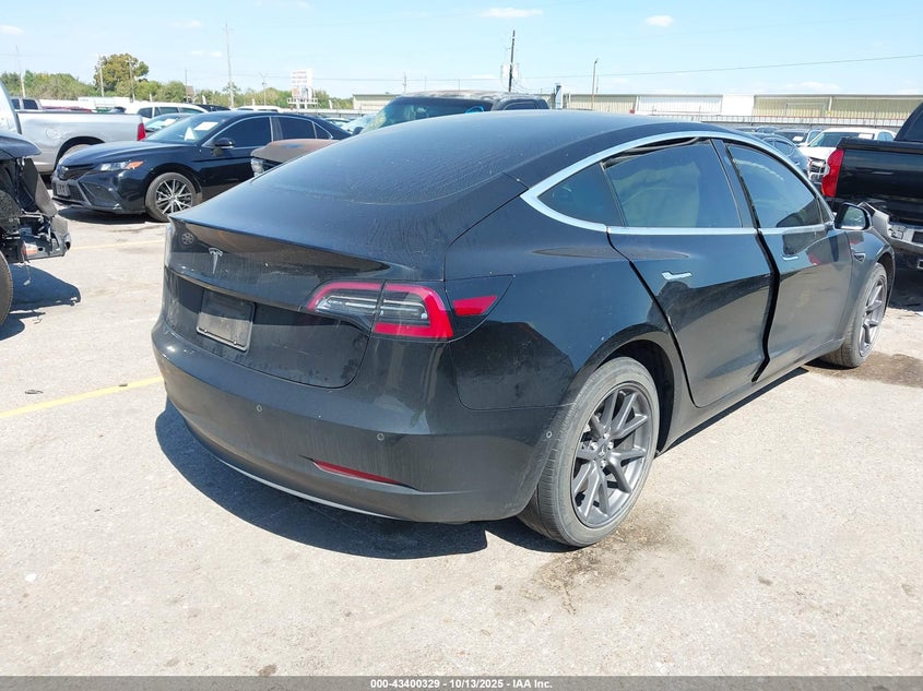5YJ3E1EA2KF395261 2019 TESLA MODEL 3 photo no. 4