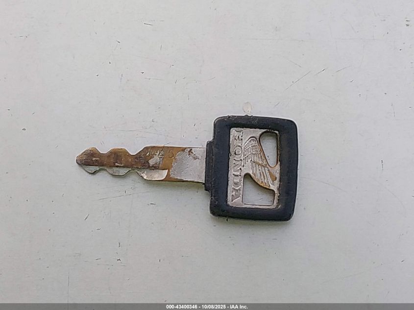 1985 Honda Vf1100 S VIN: 1HFSC170XFA105987 Lot: 43400346