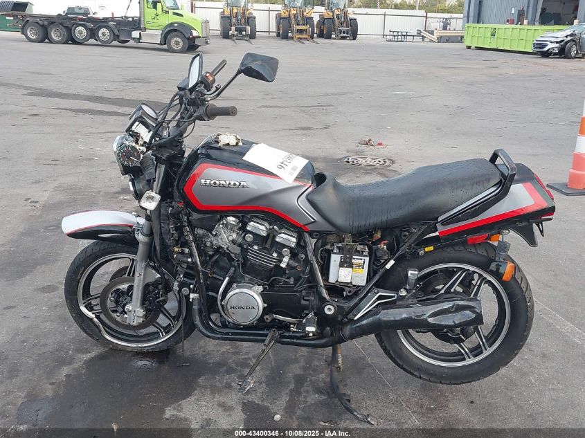 1985 Honda Vf1100 S VIN: 1HFSC170XFA105987 Lot: 43400346