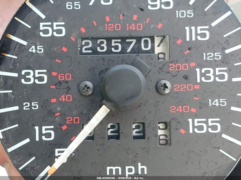 1985 Honda Vf1100 S VIN: 1HFSC170XFA105987 Lot: 43400346