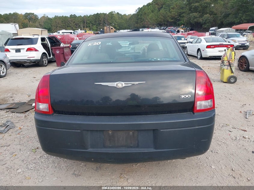 2007 Chrysler 300 VIN: 2C3KA43R77H806807 Lot: 43400396
