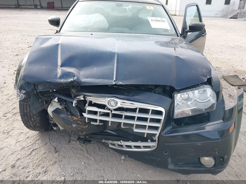 2007 Chrysler 300 VIN: 2C3KA43R77H806807 Lot: 43400396